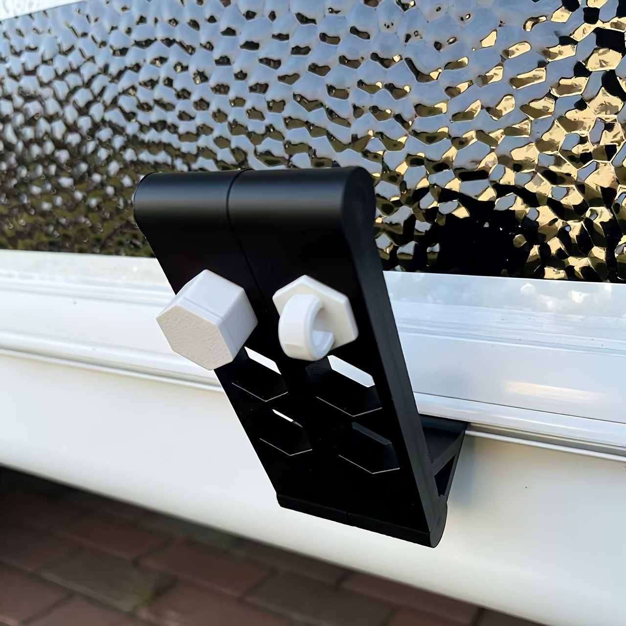 إكسسوارات مقطورات التخييم: حام - مراجعة Travel Accessories Guide وسعره