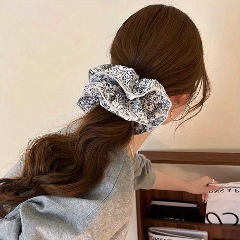 مجموعة إكسسوارات شعر أنيقة من  - مراجعة Travel Accessories Sale وسعره